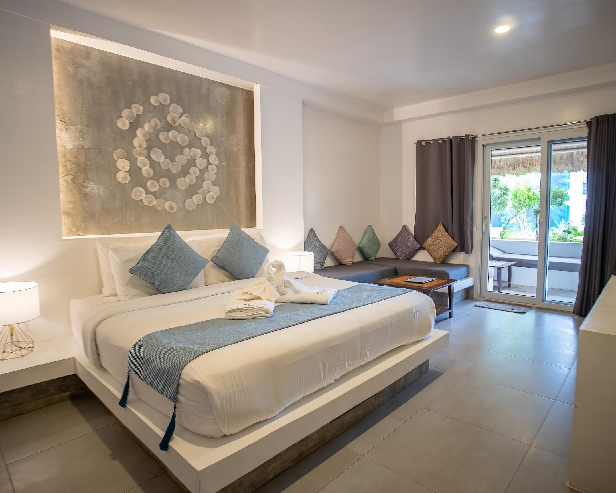 Deluxe double bedroom with king bed